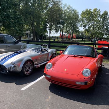 Boonedogs - The car enthusiasts are here today! - Hot Dogs Near Me - Lexington, Kentucky