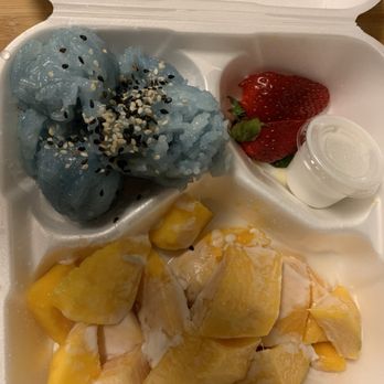 The Lakes Cafe - mango sticky rice - Thai Near Me - Las Vegas, Nevada The Lakes Cafe - mango sticky rice - Thai Near Me - Las Vegas, Nevada