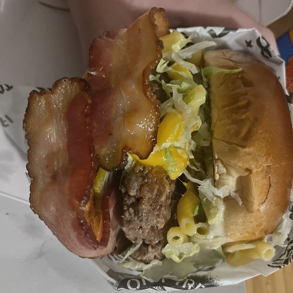 Guy Fieri's Flavortown Kitchen - Food Delivery Services Near Me Guy Fieri's Flavortown Kitchen - Food Delivery Services Near Me