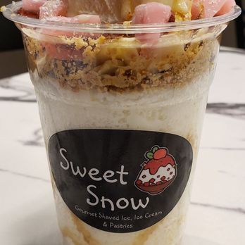 Sweet Snow - Golden Bing super delicious! - Ice Cream & Frozen Yogurt Near Me - Goodyear, Arizona