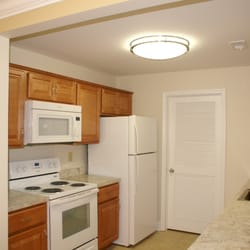 Walnut Crossing Apartments - Bright Clean Kritchens