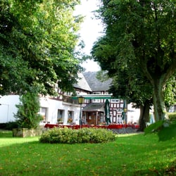 Hotel Zur Burgruine - Biergarten