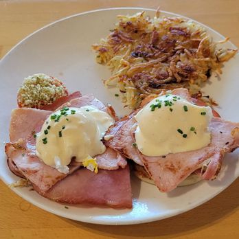 Early Bird - Classic Eggs Benedict (comes with hashbrowns, side of baked tomato with breadcrumbs) - New American Near Me - Fullerton, California Early Bird - Classic Eggs Benedict (comes with hashbrowns, side of baked tomato with breadcrumbs) - New American Near Me - Fullerton, California