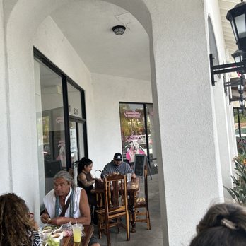 Kique’s Taqueria - Outside seating - Tacos Near Me - Long Beach, California Kique’s Taqueria - Outside seating - Tacos Near Me - Long Beach, California