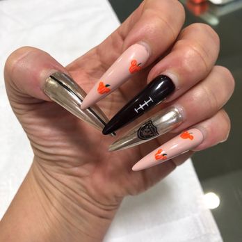 Eve’s Space - Gel X, extra long, stiletto. Each set lasts 3-4 weeks (I believe pictured is 4 weeks) - Nail Salons Near Me - Los Angeles, California Eve’s Space - Gel X, extra long, stiletto. Each set lasts 3-4 weeks (I believe pictured is 4 weeks) - Nail Salons Near Me - Los Angeles, California