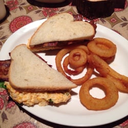 Old Waverly Golf Club Restaurant - VJ's FGBLT (fried green tomatoes, pimento cheese spread, bacon, lettuce)