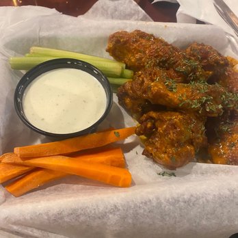 Quarter Celtic Brewpub - Wings - Brewpubs Near Me - Albuquerque, New Mexico