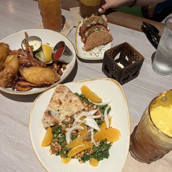 Monkeypod Kitchen by Merriman - Maui Nui Farm Organic Kale Salad - 9/10 Pete 's Fresh Fish & Chips with truffle fries - 8.5/10 Poke Tacos - 8/10 - New American Near Me - Kihei, Hawaii Monkeypod Kitchen by Merriman - Maui Nui Farm Organic Kale Salad - 9/10 Pete 's Fresh Fish & Chips with truffle fries - 8.5/10 Poke Tacos - 8/10 - New American Near Me - Kihei, Hawaii