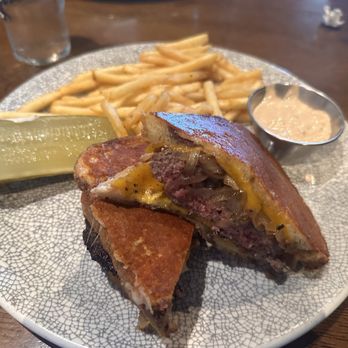 Reunion Kitchen + Drink - Cafe Patty Melt - New American Near Me - Laguna Beach, California Reunion Kitchen + Drink - Cafe Patty Melt - New American Near Me - Laguna Beach, California