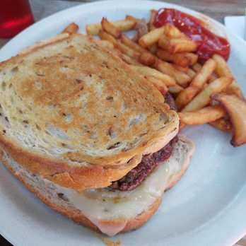 Red Hut Cafe Nevada - Patty melt - American Near Me - Stateline, Nevada Red Hut Cafe Nevada - Patty melt - American Near Me - Stateline, Nevada