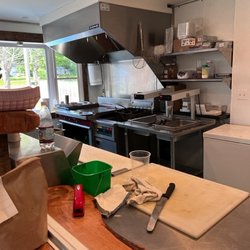 Moose Burgers - Very clean kitchen