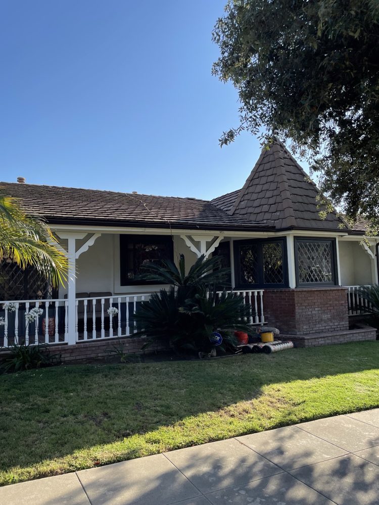 Slide of Quiroz And Sons Roofing