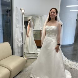 Dream on Bridal Outlet - Civil wedding gown