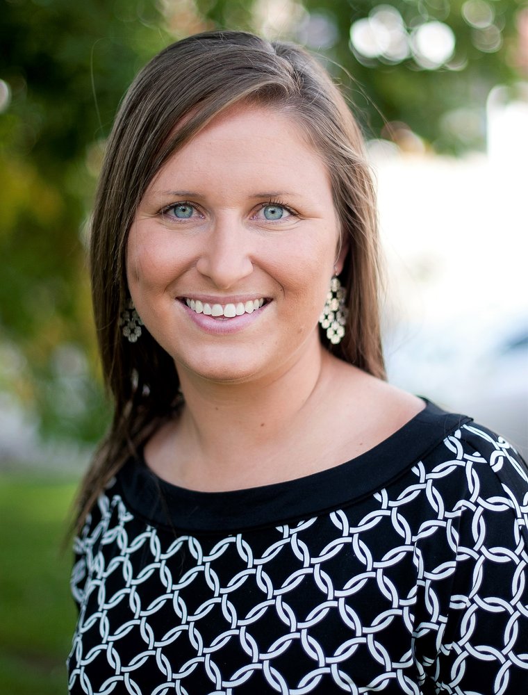 ASHLEY SCHREIBER RE/MAX GRAND Updated April 2024 144 4th Ave, Baraboo, Wisconsin Real