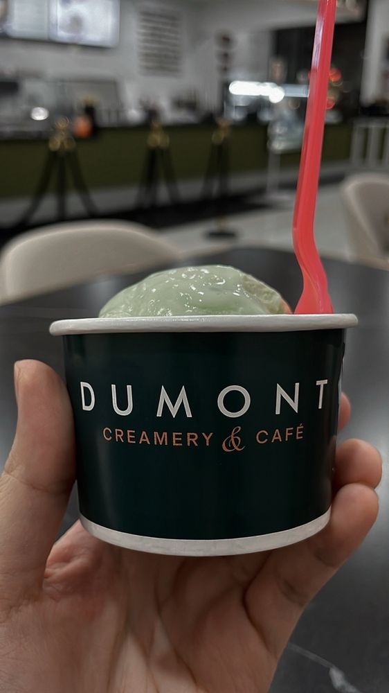 Dumont Creamery & Cafe Logo