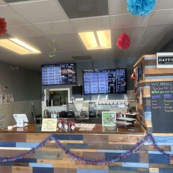 Elite Nutrition - Cute Lobby Set up - Juice Bars & Smoothies Near Me - Barstow, California Elite Nutrition - Cute Lobby Set up - Juice Bars & Smoothies Near Me - Barstow, California