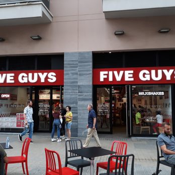 Five Guys - Barcelona - Burgers Near Me - Barcelona, B Five Guys - Barcelona - Burgers Near Me - Barcelona, B