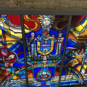 Surgeons' Hall Museums - Stained glass outside museum - Museums Near Me - Edinburgh, EDH