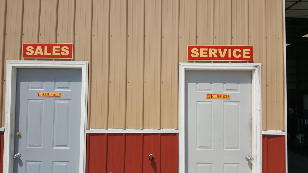 B & B TRUCK SALES 1419 Truckers Blvd, Jeffersonville, Indiana