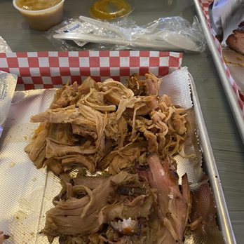 The Smokin Silverback - Pulled pork and pulled chicken. About 5oz of each on the two meat platter - Barbeque Near Me - Owatonna, Minnesota