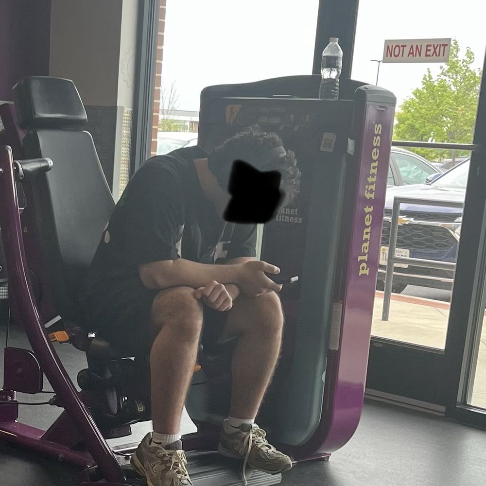 Planet Fitness - Cell phone used - Gyms Near Me - Ashburn, Virginia Planet Fitness - Cell phone used - Gyms Near Me - Ashburn, Virginia