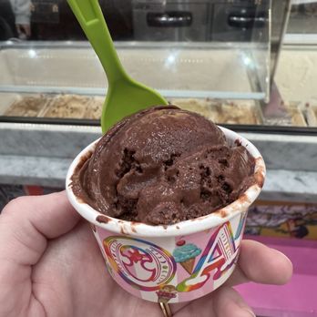 Sloan's - Doral - Ice Cream & Frozen Yogurt Near Me - Doral, Florida Sloan's - Doral - Ice Cream & Frozen Yogurt Near Me - Doral, Florida