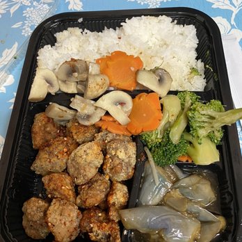 PandaPanda - Combo will include one main and three sides. Popcorn Chicken, Mushrooms, sautéed Broccoli and braised eggplant. Served with Rice. - Chinese Near Me - Toronto, Ontario PandaPanda - Combo will include one main and three sides. Popcorn Chicken, Mushrooms, sautéed Broccoli and braised eggplant. Served with Rice. - Chinese Near Me - Toronto, Ontario