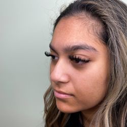 Rae Bella Boutique - Classic lash extensions