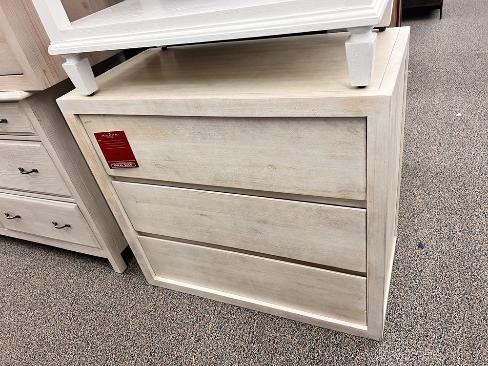 POTTERY BARN OUTLET Updated October 2024 48 Photos & 79 Reviews