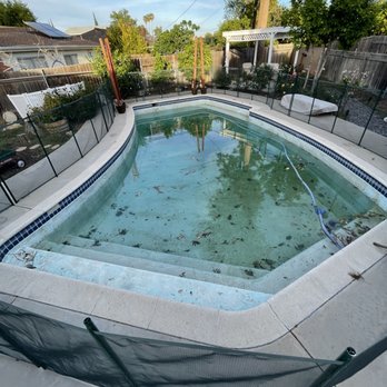 S. Preciado Pools - Cracked side wall and pool draining through crack - Pool & Hot Tub Service Near Me - Los Angeles, California