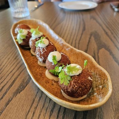 Drift Restaurant & Bar by null