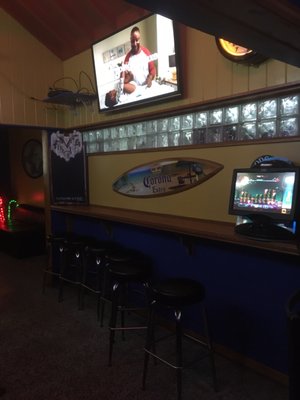 Shadyside Hideaway Bar by null