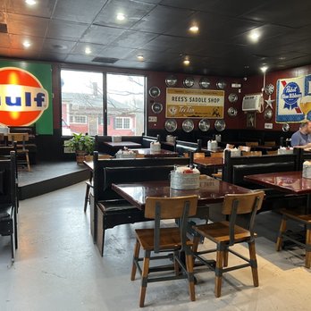 Spiced Right Ribhouse - Inside - Barbeque Near Me - Roswell, Georgia Spiced Right Ribhouse - Inside - Barbeque Near Me - Roswell, Georgia