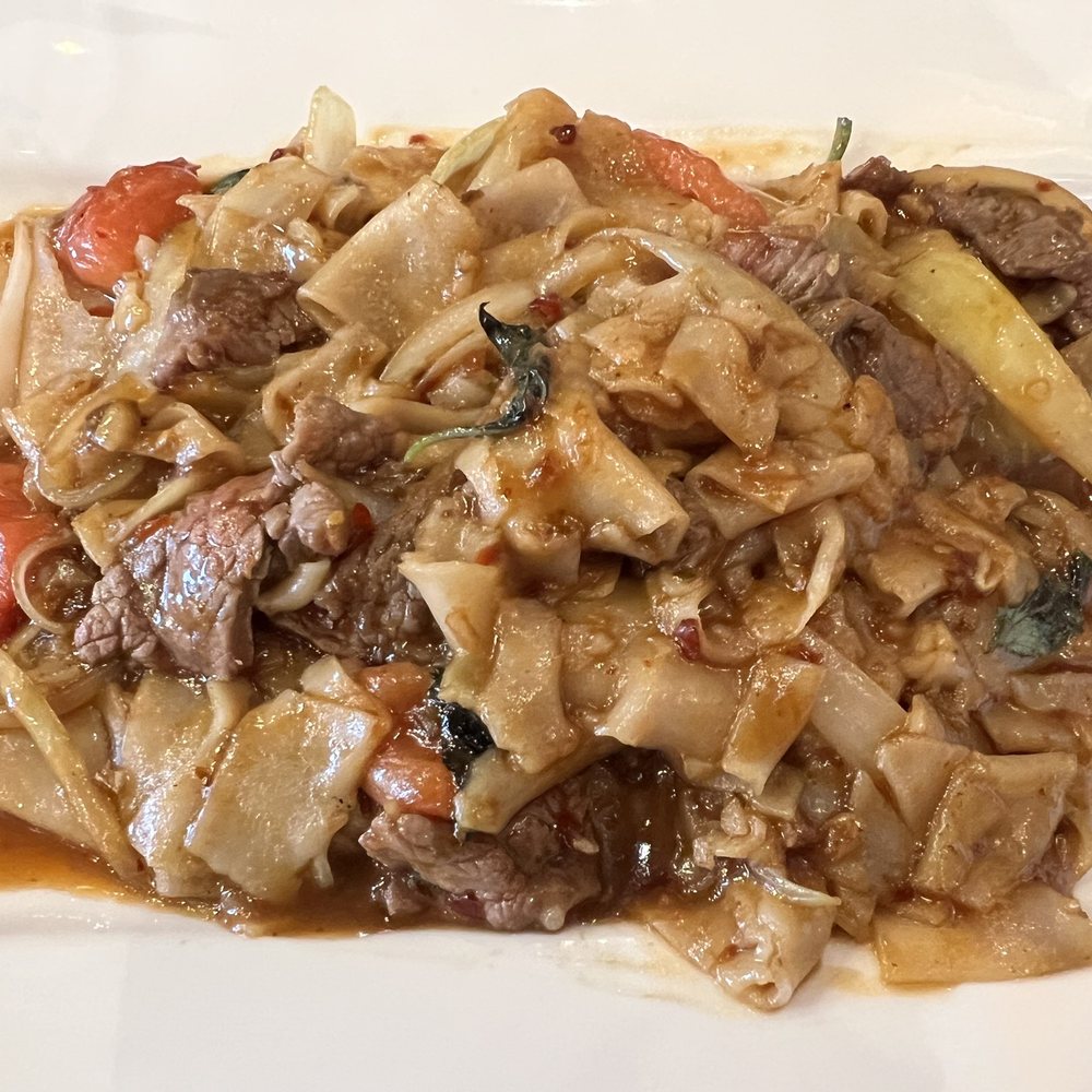 Silk Thai Hagerstown - Drunken Noodles - Thai Near Me - Hagerstown, Maryland Silk Thai Hagerstown - Drunken Noodles - Thai Near Me - Hagerstown, Maryland