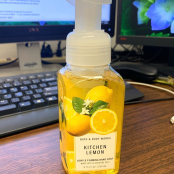 Bath & Body Works - Hand soap.   Available in many scents. - Cosmetics & Beauty Supply Near Me - Kaneohe, Hawaii
