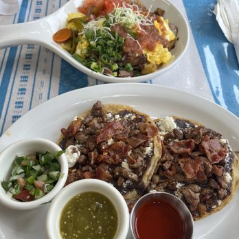 Cocina Oaxaqueña - Memelitas Oaxaqueña with Asada and Mexican Skillet with asada - Mexican Near Me - Eureka, California Cocina Oaxaqueña - Memelitas Oaxaqueña with Asada and Mexican Skillet with asada - Mexican Near Me - Eureka, California