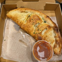 Pizzaiolo's Pizza & Pasta - Meat Calzone