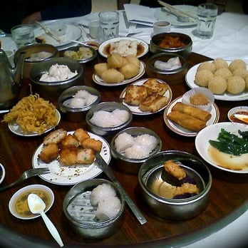 Furama Restaurant - fresh night time dim sum mmmm... - Dim Sum Near Me - Chicago, Illinois