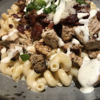 B-Lux Grill & Bar - Burgers Near Me - Pocono Summit, Pennsylvania