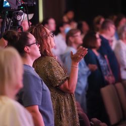 BridgeChurch - Worship on a Sunday morning.