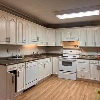 Painting Buddies - Cabinet Painting in Burnaby by Painting Buddies crew. This is after we painted the cabinets. - Refinishing Services Near Me - Burnaby, British Columbia Painting Buddies - Cabinet Painting in Burnaby by Painting Buddies crew. This is after we painted the cabinets. - Refinishing Services Near Me - Burnaby, British Columbia