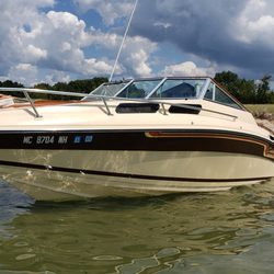 Pier 1000 Marina