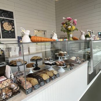 Silverton Bake Shop - Bakeries Near Me - Silverton, Oregon