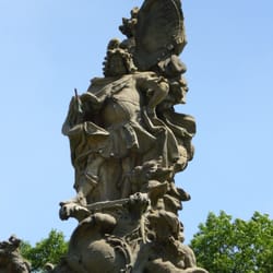 Hugenottenbrunnen