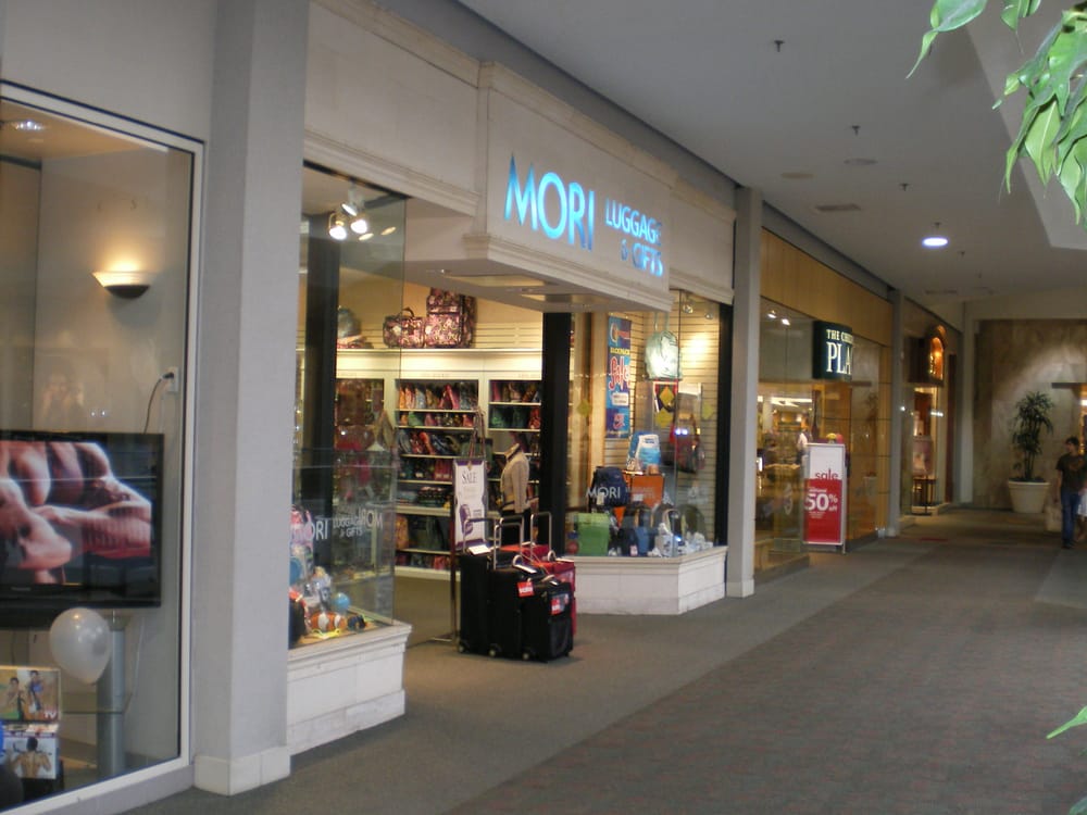 MORI LUGGAGE & GIFTS Updated September 2024 2100 Hamilton Place