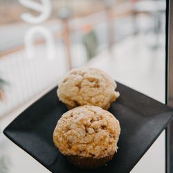 Vibez Coffee - Cinnamon muffins