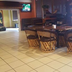 Los Compadres Mexican Grill - Clean & c comfortable