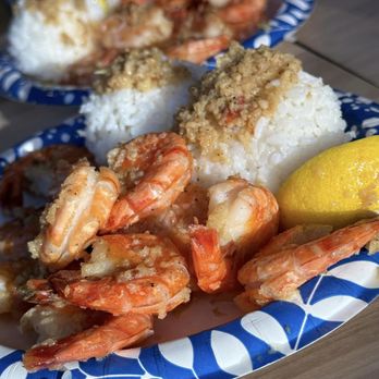 Giovanni’s Shrimp - Garlic Scampi - Seafood Near Me - Honolulu, Hawaii Giovanni’s Shrimp - Garlic Scampi - Seafood Near Me - Honolulu, Hawaii