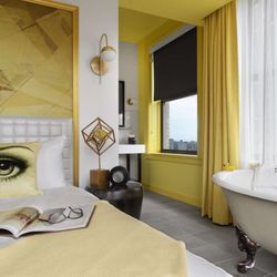 ART Bar - Guest room bath