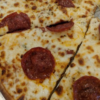 Amina Pizzeria - Pepperoni pizza - Pizza Near Me - Honolulu, Hawaii